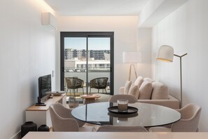 TV - With shared swimming pool and gym - Acqua Residence IV (Funchal)