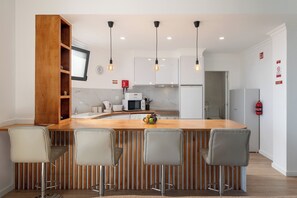 Fridge, microwave, oven, stovetop - Breathtaking view over Caniçal - Casa Jorge Calaça (Caniçal)