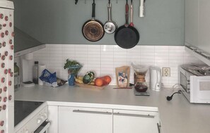 Kühlschrank, Ofen, Herdplatte, Geschirrspüler