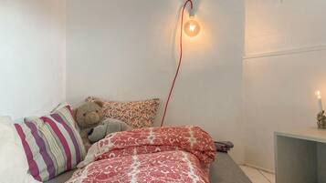 2 soverom, wi-fi (inkludert) og sengetøy