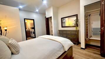 Strygejern/strygebræt, gratis Wi-Fi, sengetøj