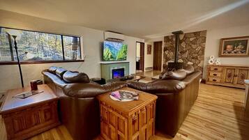 TV connectée, cheminée