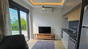Apartment | Private kitchen | Fridge, microwave, oven, stovetop - Xxxxxxxxxxxxxxxxxxxxxxxxxxxxxx (Tivat)