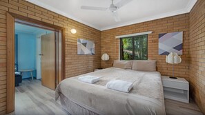 2 bedrooms, Internet
