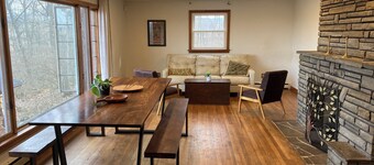 Prime location for PSU football and events - 3BR whole house rental