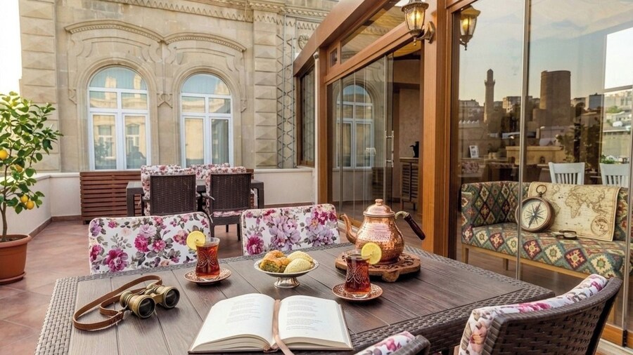 Seven Gate Suit Hotel