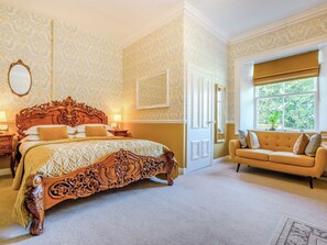 6 quartos, Wi-Fi de cortesia, roupa de cama