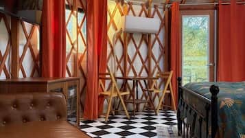 1 bedroom, WiFi, bed sheets