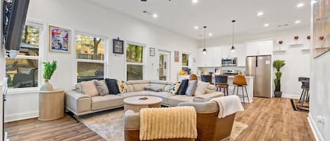 Smart TV, fireplace, video games, ping pong