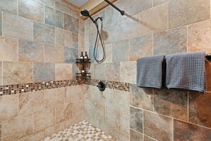 Hair dryer, towels - Cabin on Mtn, Seasonal Pool Access w Panoramic Views! Hike, Golf, Swim, Unwind! (Lanesville)