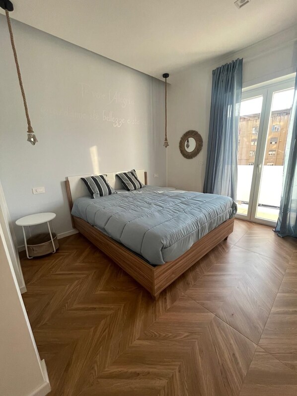 1 habitación, escritorio, wifi gratis y ropa de cama 