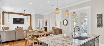 New List-4BR all en-suite steps to deeded beach and 2 community ‘1 heated’ pools