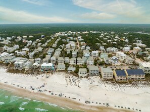 Beach nearby, sun loungers, beach towels