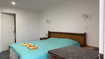Standard Double Room, Non Smoking, Kitchenette | Laptop workspace, iron/ironing board, free WiFi