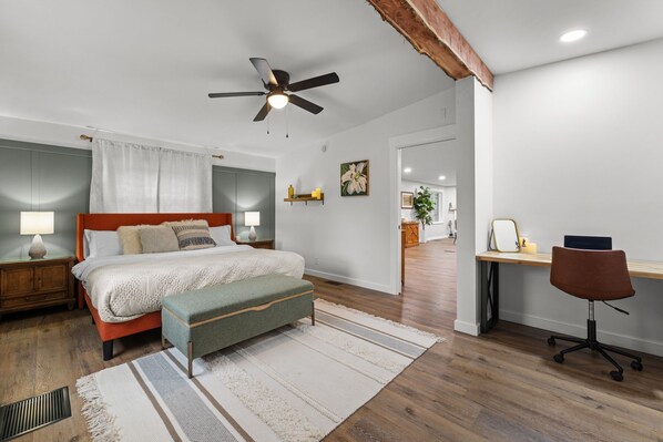 4 bedrooms, desk, iron/ironing board, travel cot