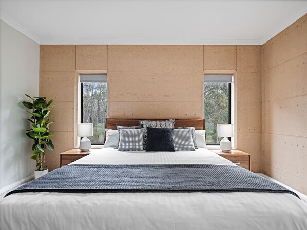 1 chambre, bureau, fer et planche à repasser, Wi-Fi