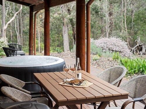 Jarrah Grove Forest Retreat Seclusion Luxury Chalet