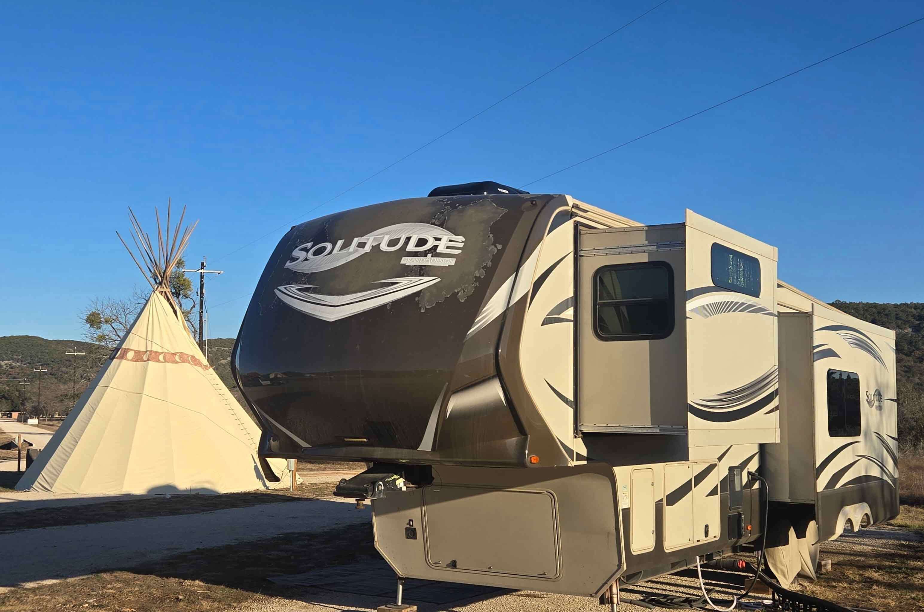 Luxury Mobile Home | Individually decorated, individually furnished, laptop workspace