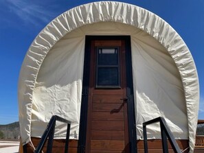 Basic Cabin | Free WiFi - Pitmaster RV Park (Concan)