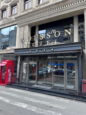 Entrée de l’hébergement