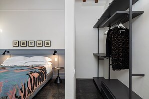 3 室のベッドルーム、アイロン / アイロン台、WiFi (無料)、ベッドシーツ