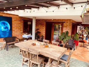 Outdoor dining - FREE SPIRIT HOME (Antioquia)