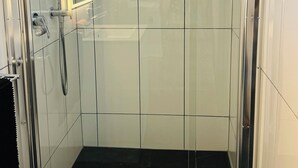 Uklassifisert bilde, 3 av 12, knapp