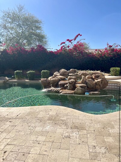 Resort-style Charming 2-bedroom guesthouse in delightful Scottsdale 