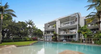 Pool View 3-Bed Oasis in Drift Resort