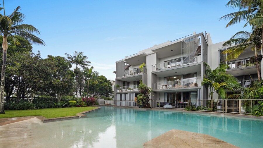 Pool View 3-Bed Oasis in Drift Resort