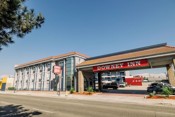 Exterior - Downey Inn (Downey)