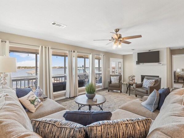 Smart TV, fireplace, books