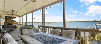 Fall dates available, great house for swimming, fishing & boating.