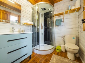 Shower, hair dryer, towels - Cubo's Casa Rural Satajesa / private pool / pets / air conditioning (Cártama)
