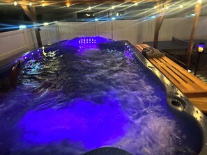 Bain à remous intérieur