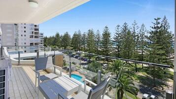 Apartment, 3 Bedrooms, Ocean View | Balcony