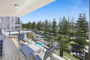Appartement, 3 chambres, vue océan | Balcon