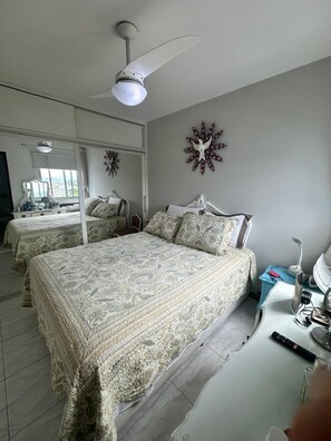 2 habitaciones, escritorio, tabla de planchar con plancha y wifi 