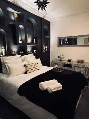 1 bedroom, WiFi, bed sheets - À l'ombre des orangers - "Julia". (Marrakech)