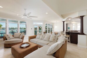 Uklassifisert bilde, 3 av 41, knapp