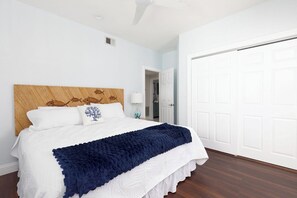 5 bedrooms, iron/ironing board, free WiFi, bed sheets