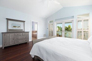 5 bedrooms, iron/ironing board, free WiFi, bed sheets