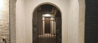 Charming 4-bedroom house with AC, WiFi in fantastic Queen Creek
