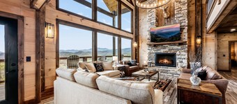 Crown Point Lodge ~ Luxury 6BR ~ Indoor Pool ~ Game Room