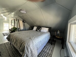 2 bedrooms, iron/ironing board, travel cot, WiFi