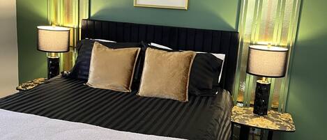 2 bedrooms, iron/ironing board, travel cot, WiFi