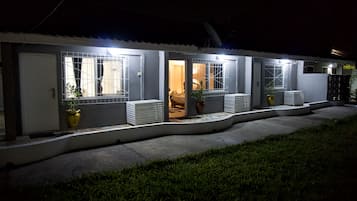 Deluxe Double Room, Pool View | Blackout drapes, soundproofing, iron/ironing board, free WiFi