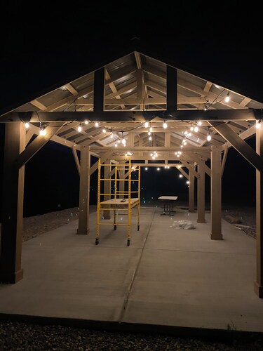 Spacious Riverfront Cabin in Beautiful Marysvale