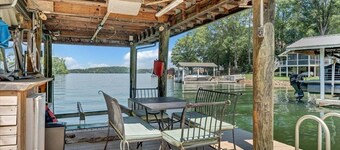 Kelly Kove - Beach Area Sleeps 14!