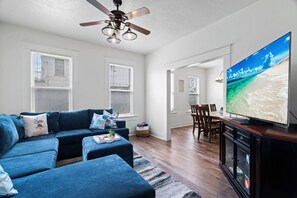 TV - Your newest Coastal Escape (Galveston)